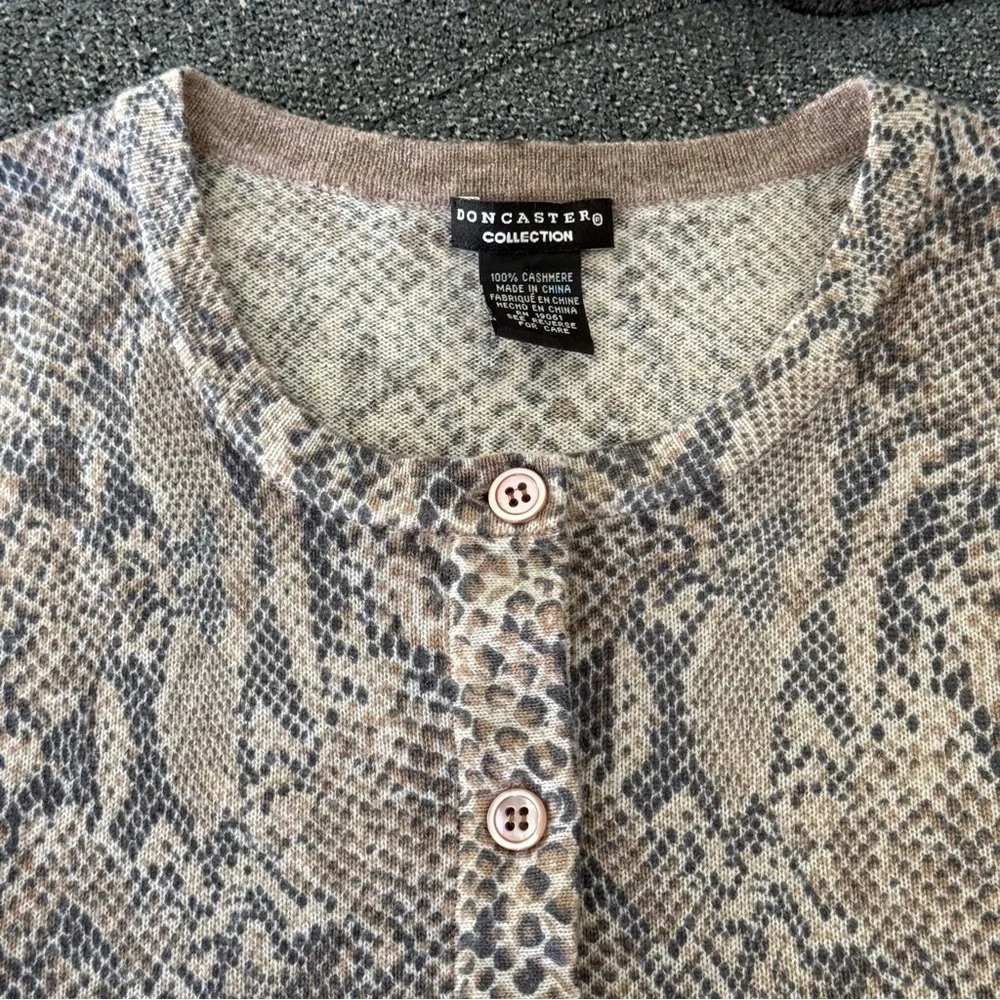Doncaster Collection Cashmere Snakeskin Print Cardigan Women XL Natural Colors